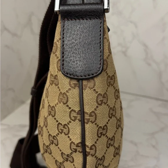 Gucci HalfMoon Brown Crossbody Bag - Picture 6 of 16